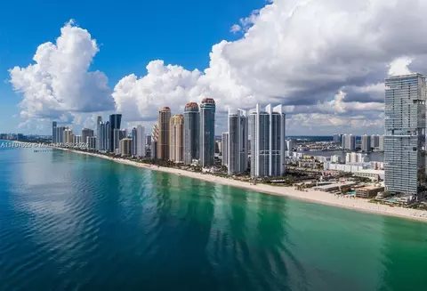 17121 Collins Ave #2307, Sunny Isles Beach, FL 33160
