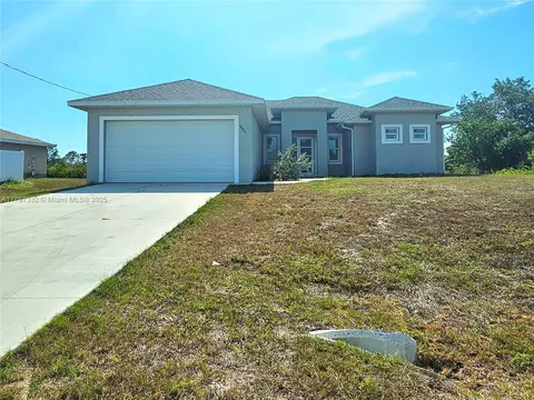 4605 Connie Ave, Lehigh Acres, FL 33971