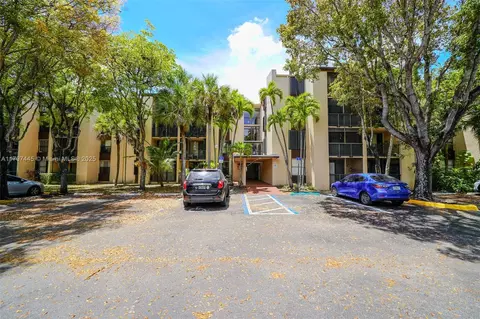 14201 N Kendall Dr #411D, Miami, FL 33186