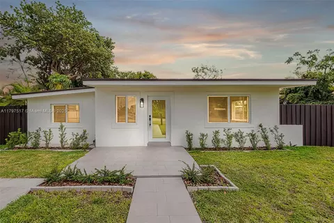 10051 SW 48th St, Miami, FL 33165