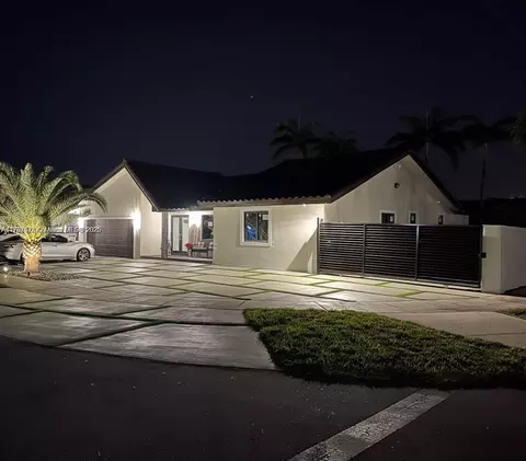 14215 SW 39th St, Miami, FL 33175