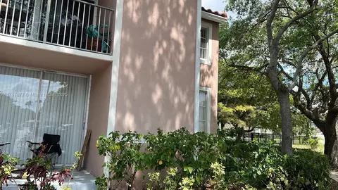 12106 Saint Andrews Pl #107, Miramar, FL 33025