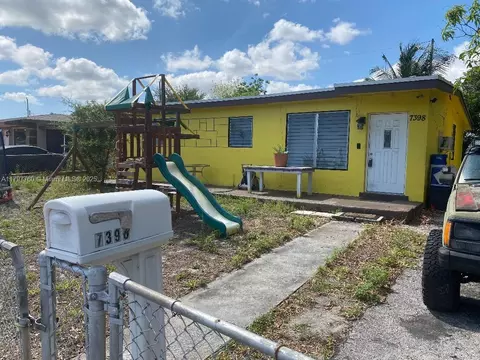 7398 Garfield St, Hollywood, FL 33024