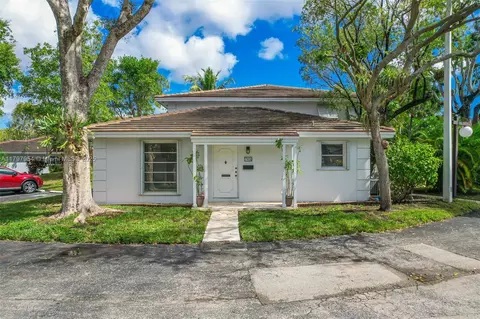 7931 Camino Cir #A-11, Miami, FL 33143