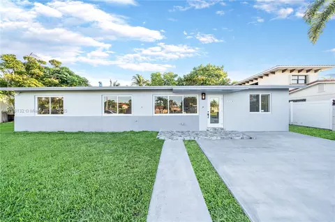 8940 SW 20th St, Miami, FL 33165