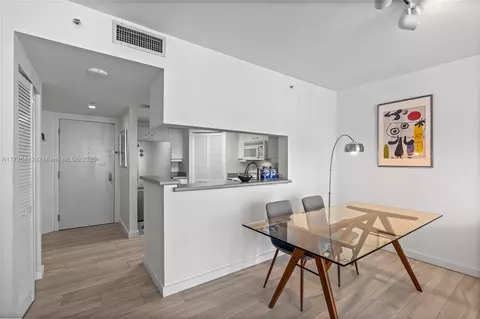 701 Brickell Key Blvd #1408, Miami, FL 33131 photo 12