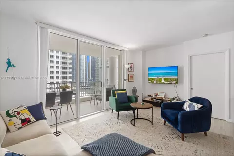 701 Brickell Key Blvd #1408, Miami, FL 33131