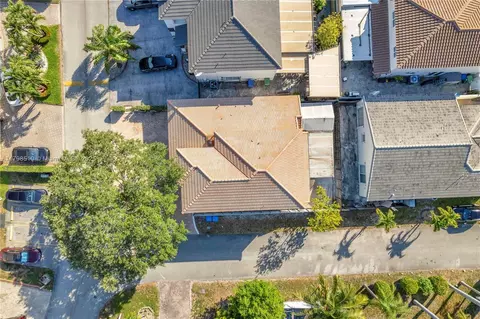 20076 NW 85th Ave, Hialeah, FL 33015 photo 29