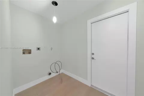 20076 NW 85th Ave, Hialeah, FL 33015 photo 27