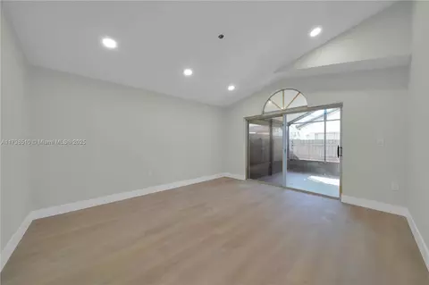 20076 NW 85th Ave, Hialeah, FL 33015 photo 14