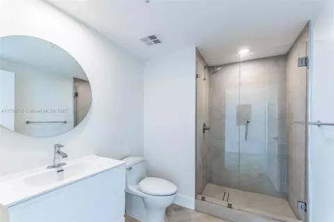 335 S Biscayne Blvd #1012, Miami, FL 33131 photo 9