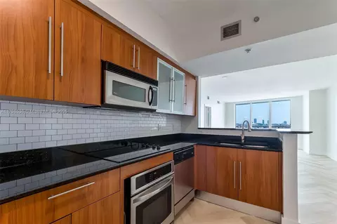 335 S Biscayne Blvd #1012, Miami, FL 33131 photo 5