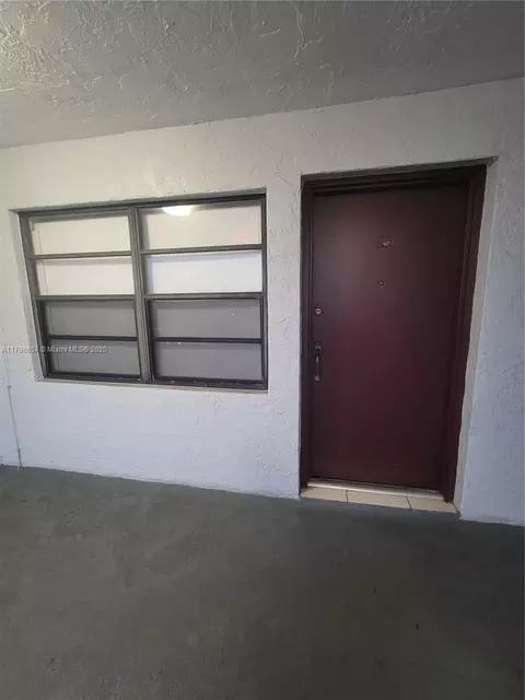 1325 W 68th St #417, Hialeah, FL 33014 photo 3
