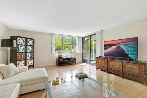 3350 NE 192 St #3G-B, Aventura, FL 33180