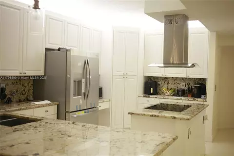 10710 NW 66th St #106, Doral, FL 33178