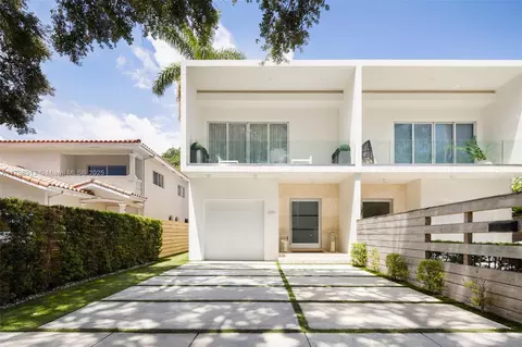 2916 Catalina St #2916, Coconut Grove, FL 33133