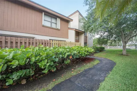 10945 SW 113th Pl #1B, Miami, FL 33176