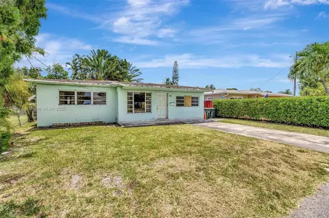 613 SW 6th St, Hallandale Beach, FL 33009