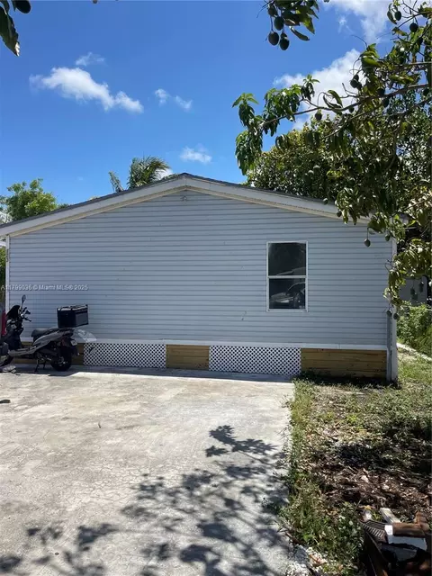 19800 SW 180th Ave UNIT 123, Miami, FL 33187