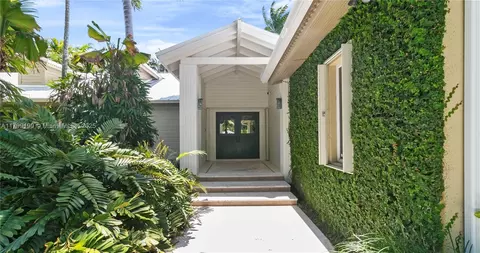 7100 SW 139th St, Palmetto Bay, FL 33158