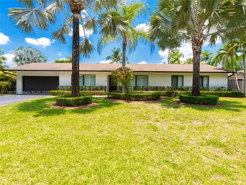 11145 SW 126th St, Miami, FL 33176