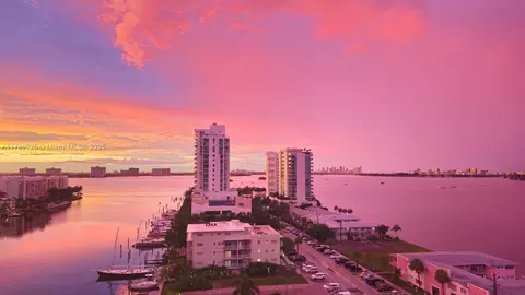 7910 Harbor Island Dr #1105, North Bay Village, FL 33141