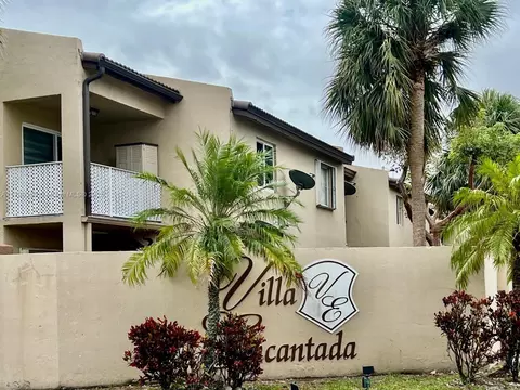 15711 SW 137th Ave #201, Miami, FL 33177
