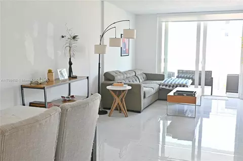 947 Lenox Ave #504, Miami Beach, FL 33139