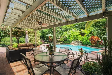 8345 SW 143rd St, Palmetto Bay, FL 33158