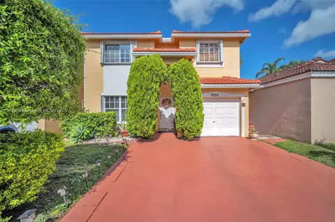 9984 SW 162nd Pl, Miami, FL 33196
