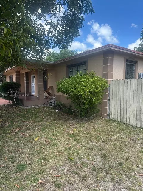 1201 NW 147th St, Miami, FL 33167