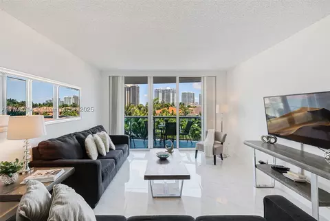 19370 Collins Ave #324, Sunny Isles Beach, FL 33160