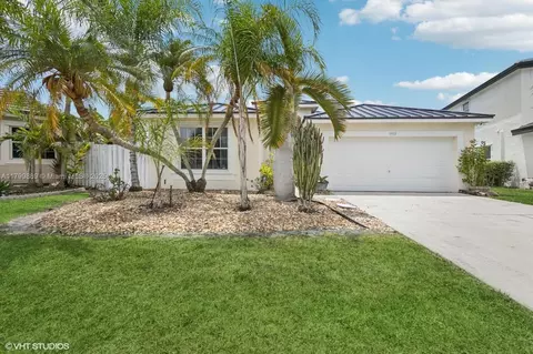 1910 SW 183rd Ter, Miramar, FL 33029