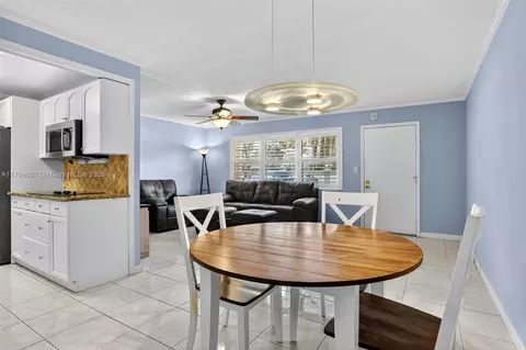2405 Antigua Cir #E1, Coconut Creek, FL 33066