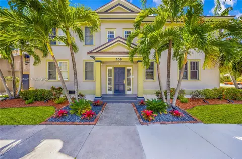 206 S 15th Ave, Hollywood, FL 33020