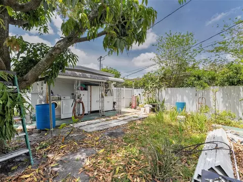 341 Pash E Ho Wa Dr, Hialeah, FL 33010 photo 24