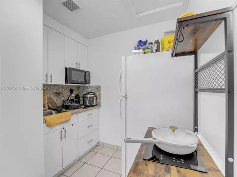 341 Pash E Ho Wa Dr, Hialeah, FL 33010 photo 31