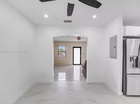341 Pash E Ho Wa Dr, Hialeah, FL 33010 photo 16