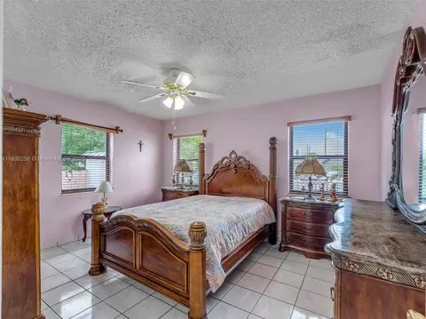 341 Pash E Ho Wa Dr, Hialeah, FL 33010 photo 19