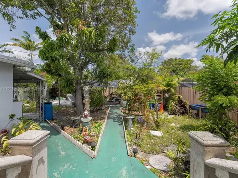 341 Pash E Ho Wa Dr, Hialeah, FL 33010 photo 23
