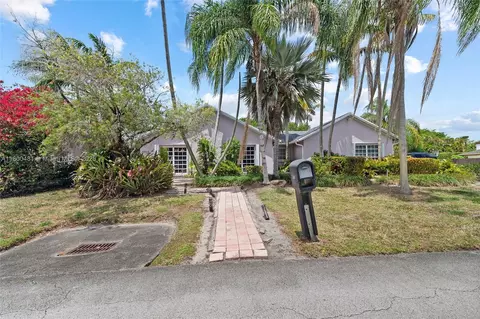 9905 SW 131st St, Miami, FL 33176