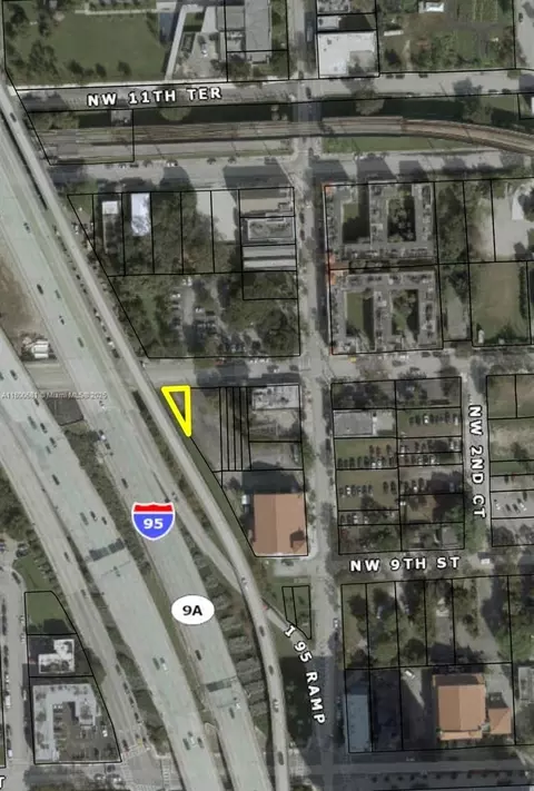 330 NW 10th St, Miami, FL 33136