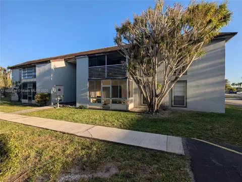 416 N Laurel Dr #107, Margate, FL 33063