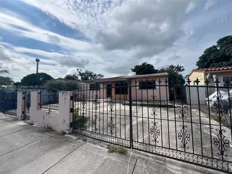 3035 NW 100th St, Miami, FL 33147