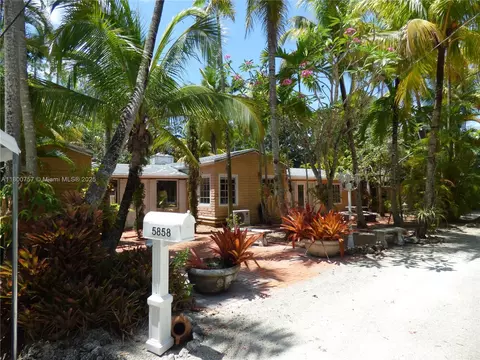 5858 SW 80th St, South Miami, FL 33143