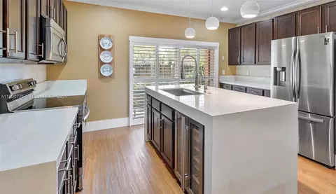 6004 Woodlands Blvd, Tamarac, FL 33319