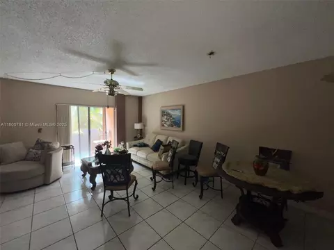 460 E 23rd St #118, Hialeah, FL 33013 photo 6