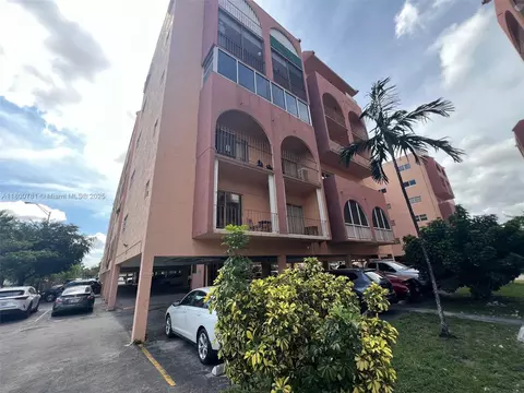 460 E 23rd St #118, Hialeah, FL 33013 photo 2