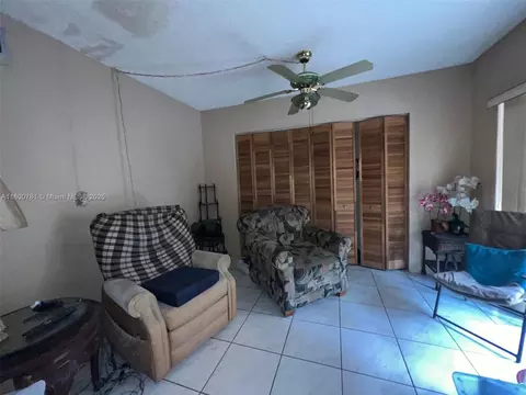 460 E 23rd St #118, Hialeah, FL 33013 photo 9