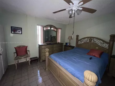 460 E 23rd St #118, Hialeah, FL 33013 photo 12